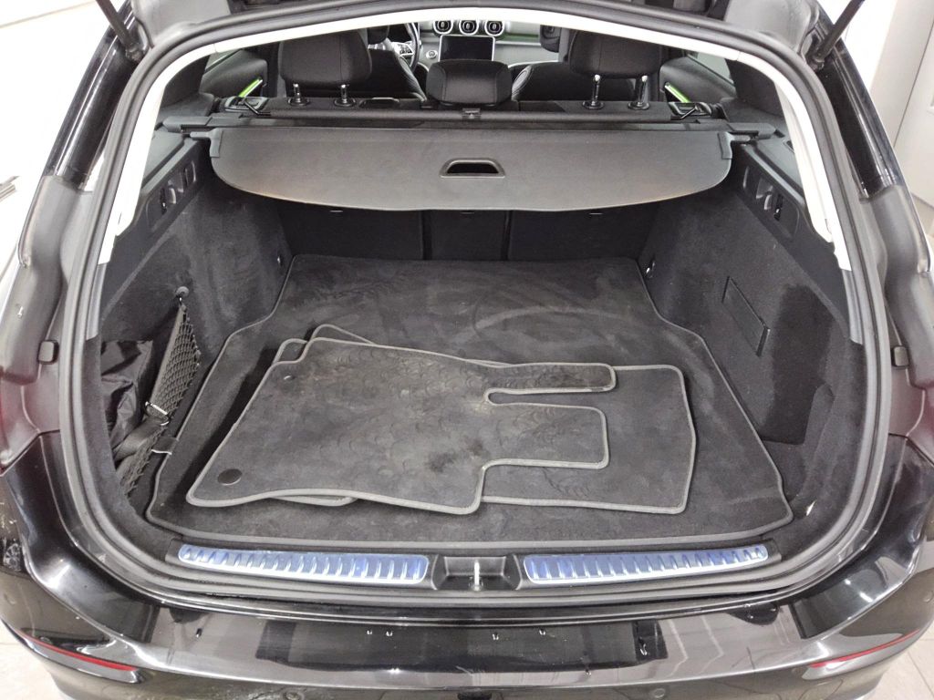 Mercedes-Benz C 200 2024