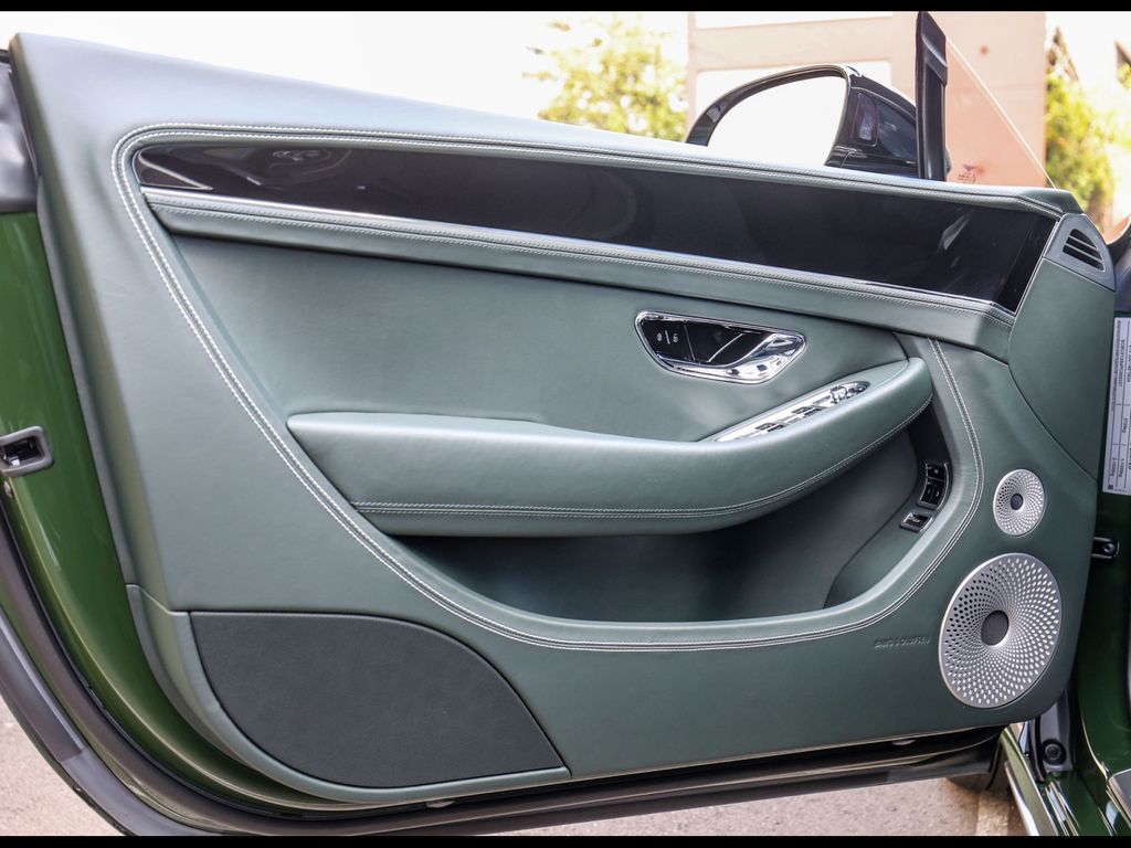 Bentley Continental 2023