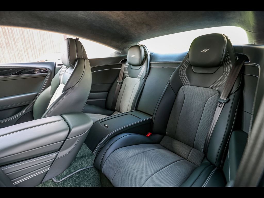 Bentley Continental 2023