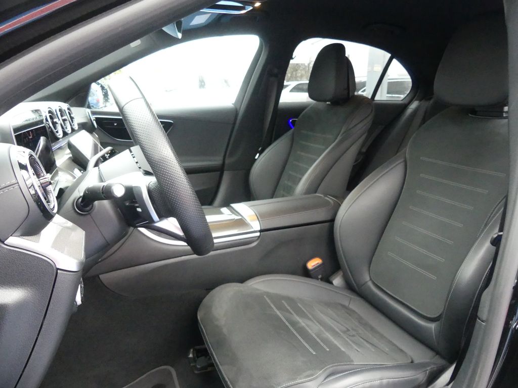 Mercedes-Benz C 300 2025