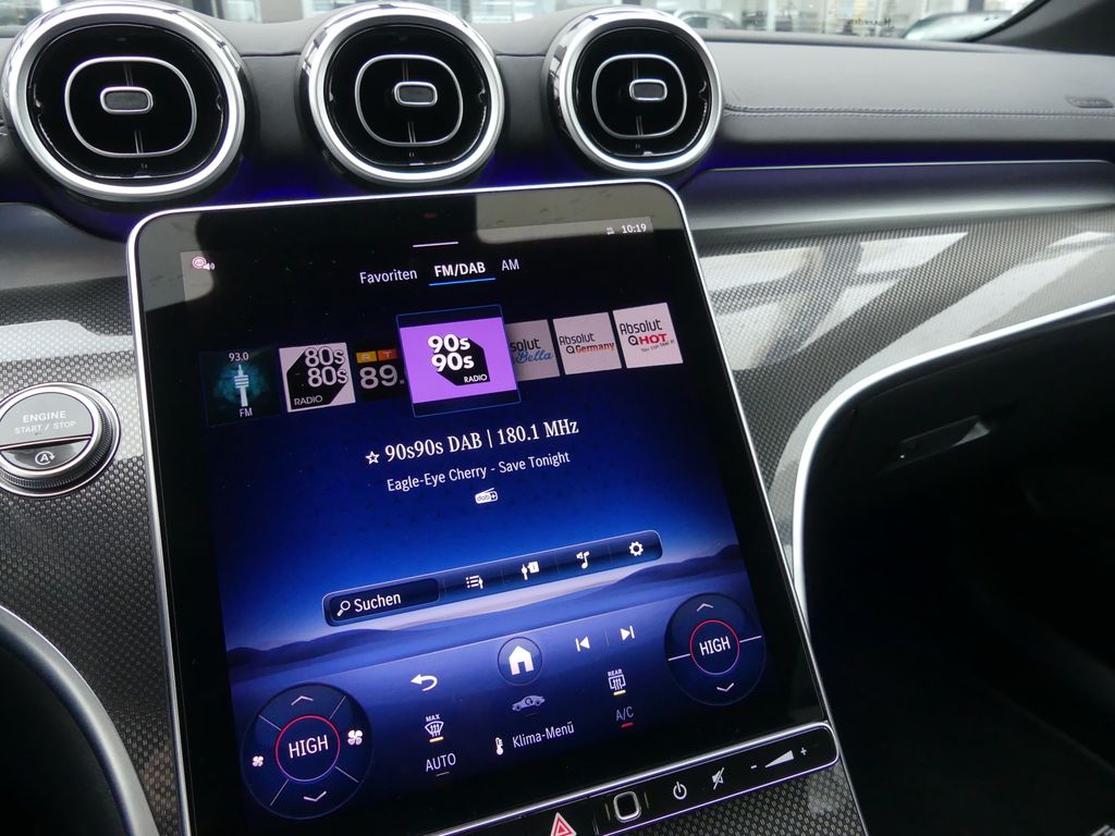 Mercedes-Benz C 300 2025