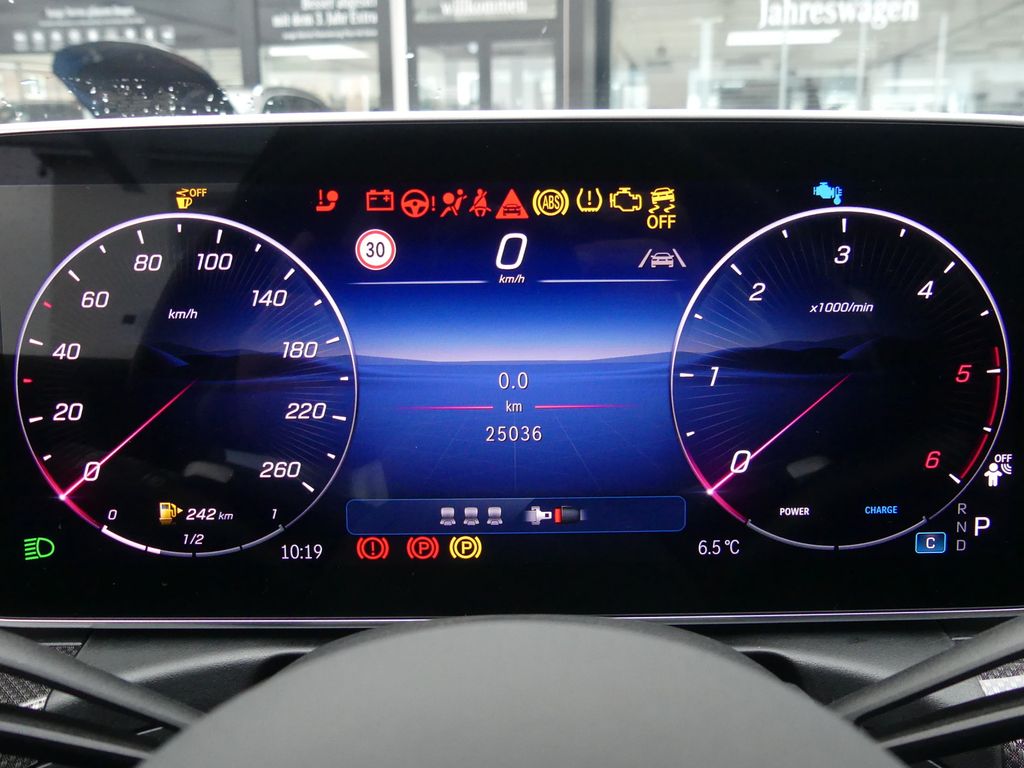 Mercedes-Benz C 300 2025