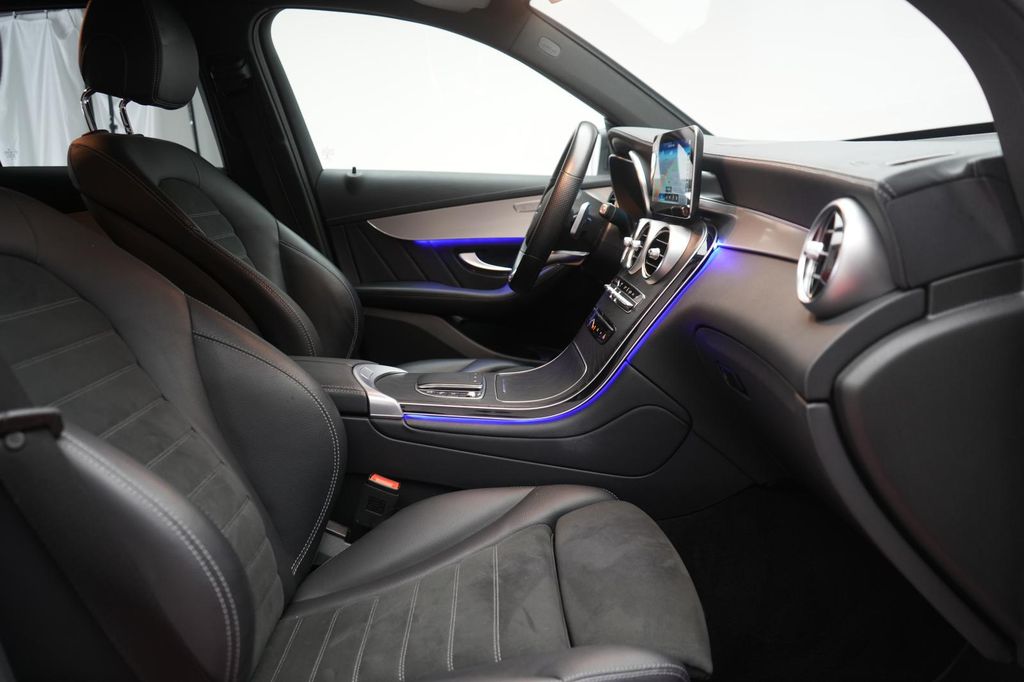 Mercedes-Benz GLC 300 2022