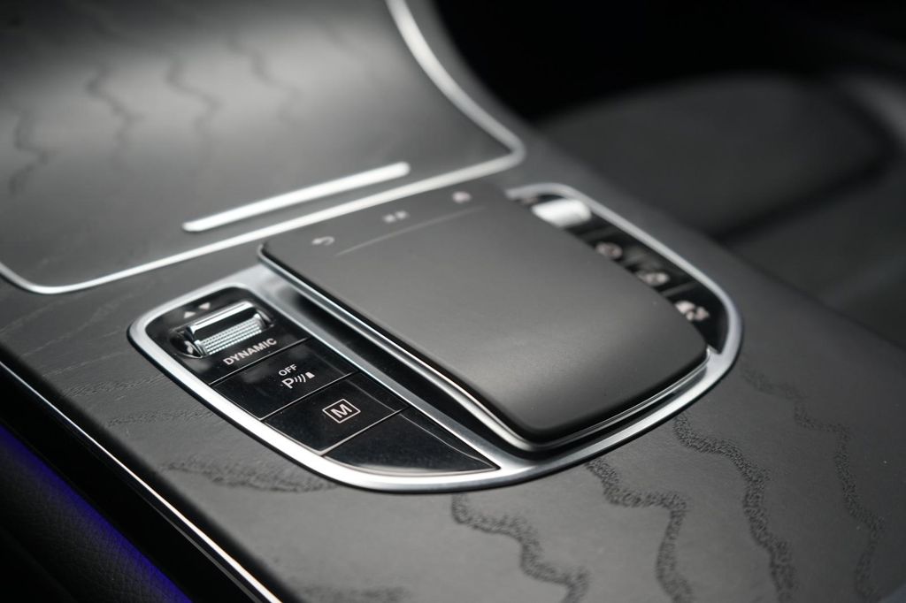 Mercedes-Benz GLC 300 2022