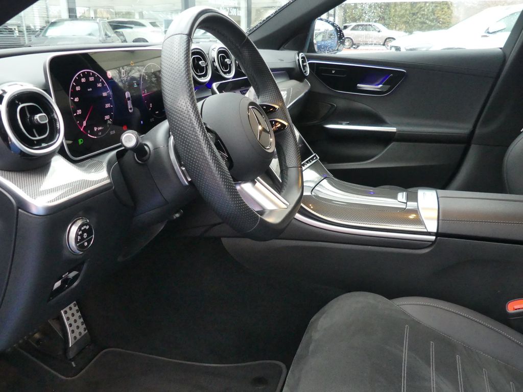 Mercedes-Benz C 300 2025