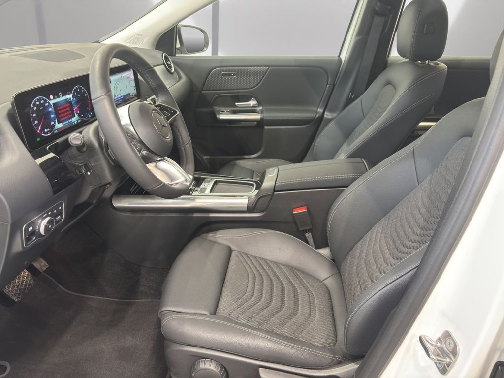 Mercedes-Benz GLA 250 2025