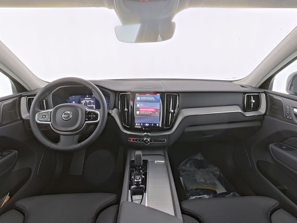 Volvo XC60 2025