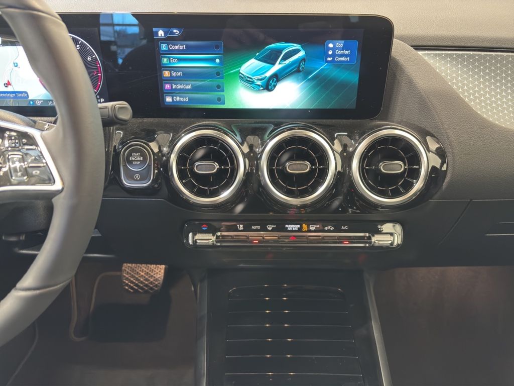 Mercedes-Benz GLA 250 2025