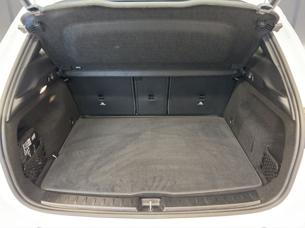 Mercedes-Benz GLA 250 2025