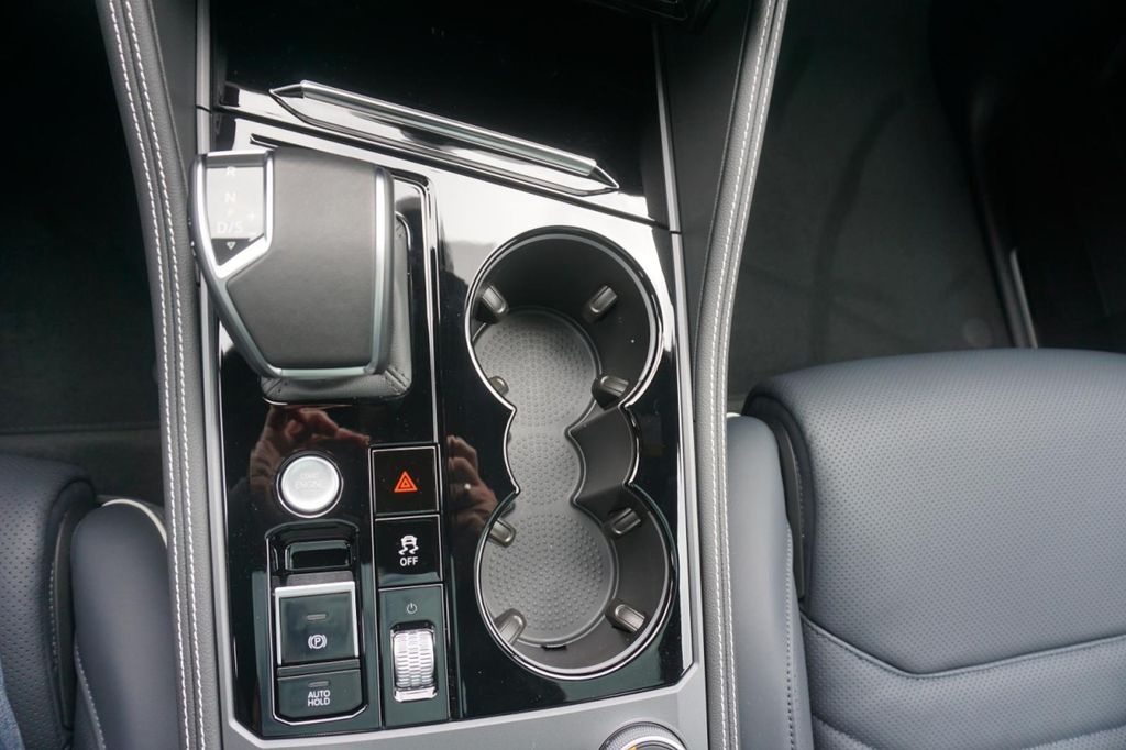 Volkswagen Touareg 2025