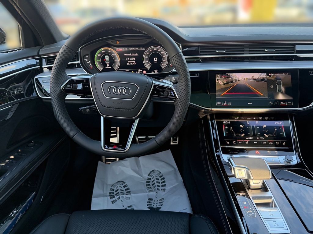 Audi A8 2025