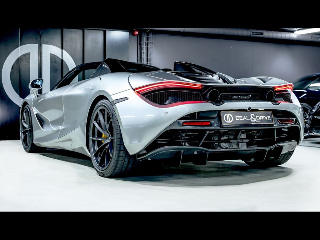 McLaren 720S 2022