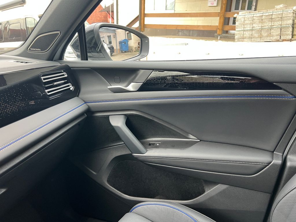 Volkswagen Tiguan 2025