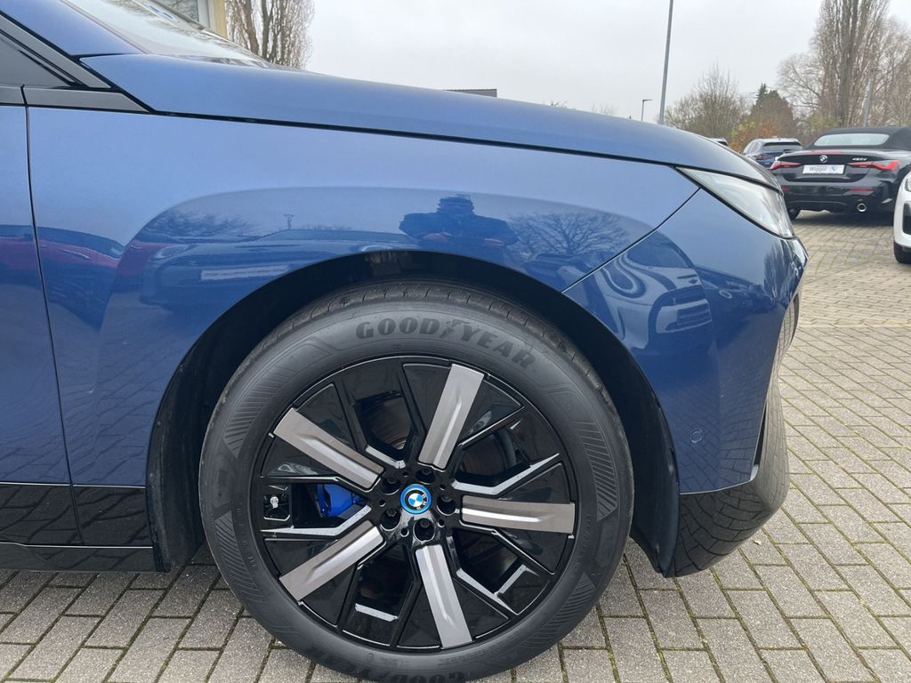 BMW iX 2022