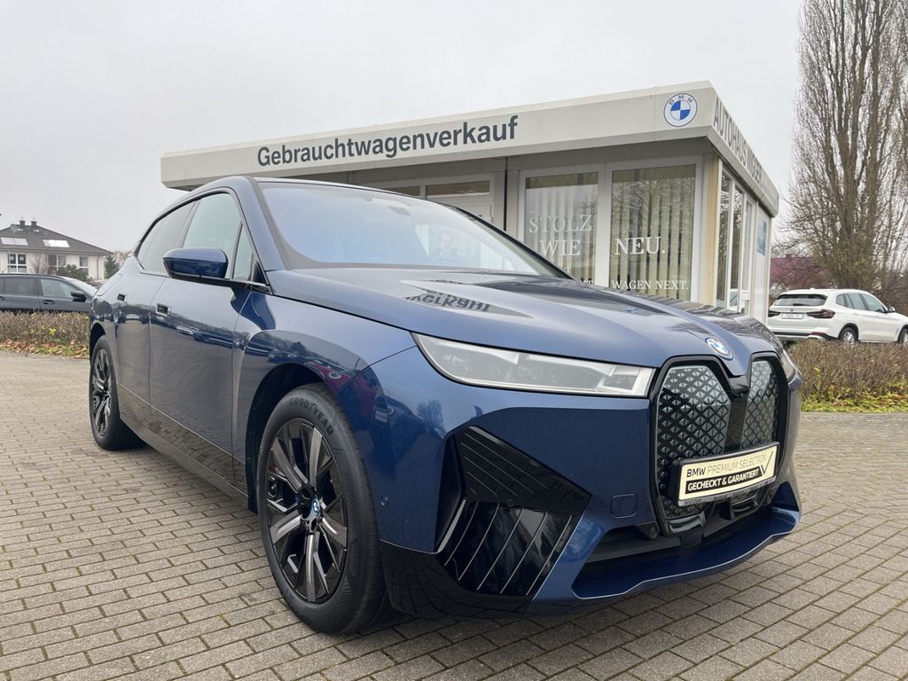 BMW iX 2022