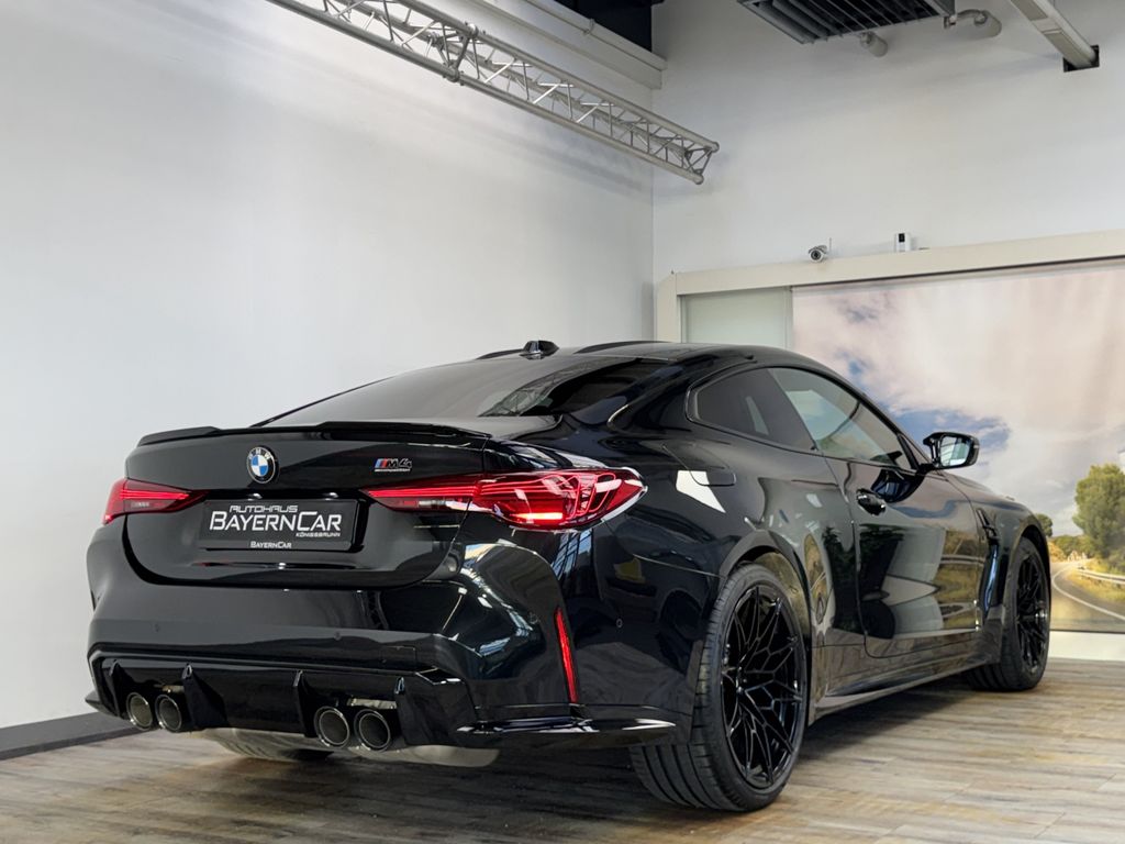 BMW M4 2025