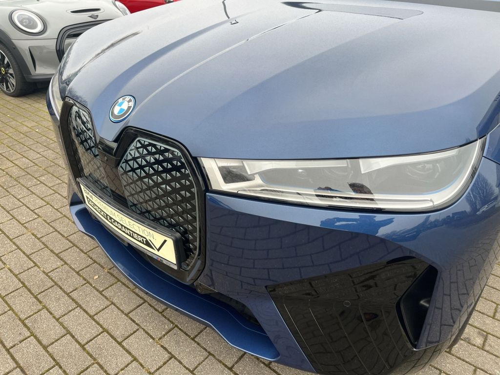 BMW iX 2022