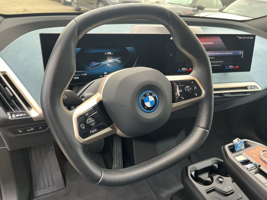 BMW iX 2022