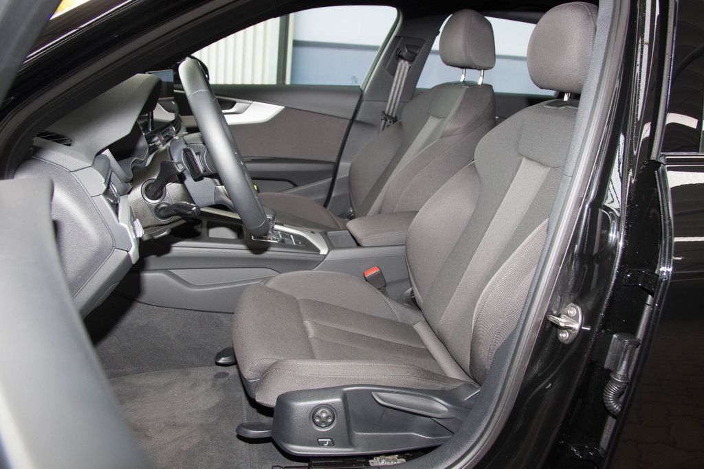 Audi A4 2024