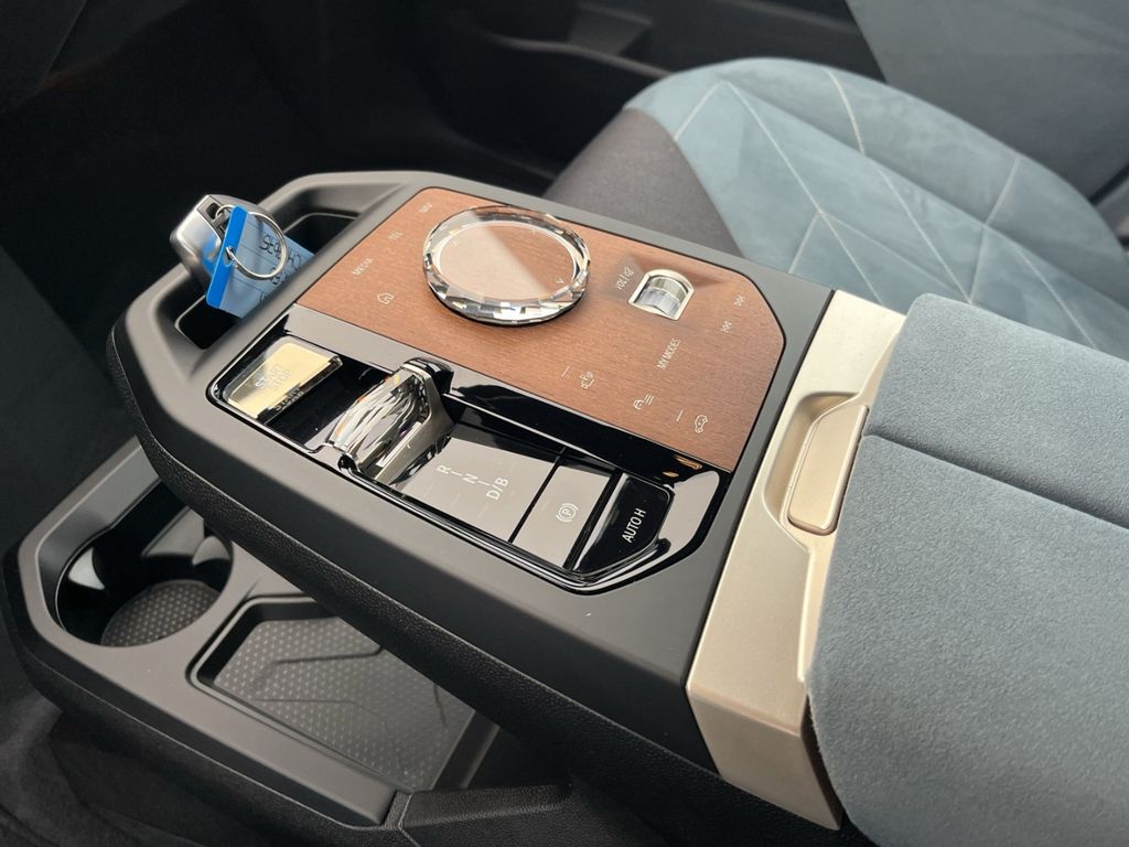 BMW iX 2022