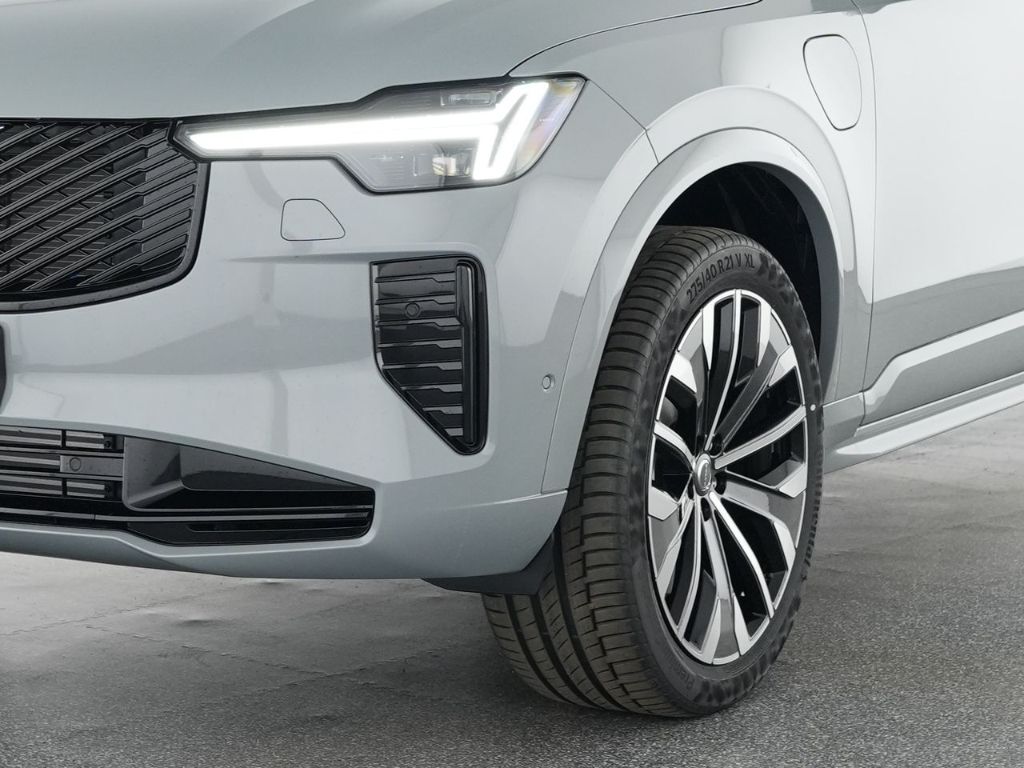 Volvo XC90 2025