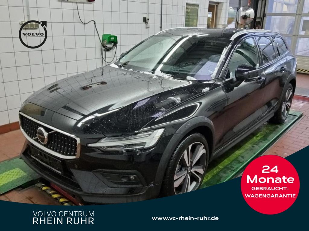 Volvo V60 Cross Country 2024