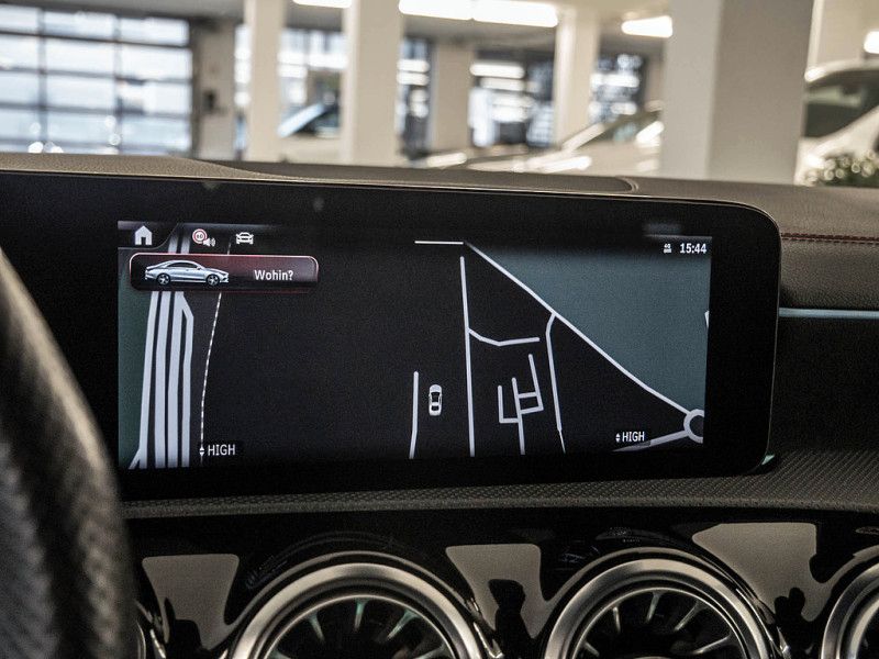 Mercedes-Benz CLA 220 2024