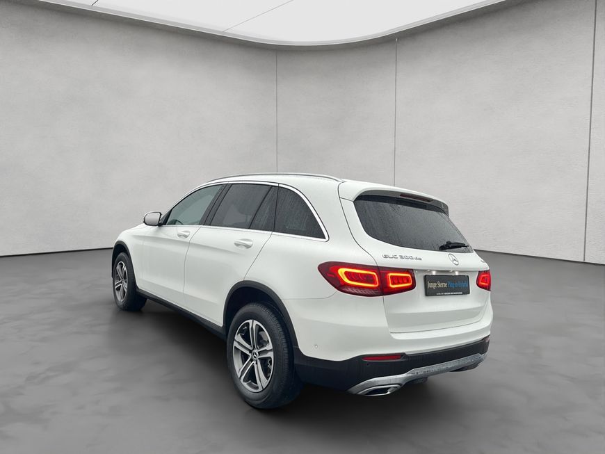 Mercedes-Benz GLC 300 2021