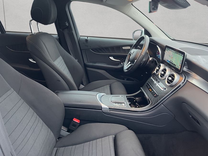 Mercedes-Benz GLC 300 2021