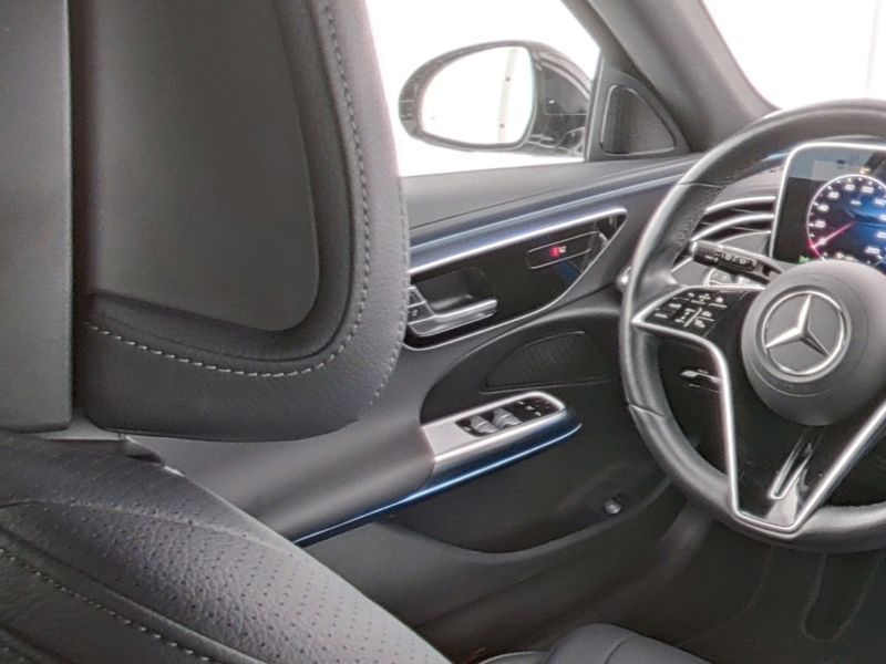 Mercedes-Benz E 300 2024