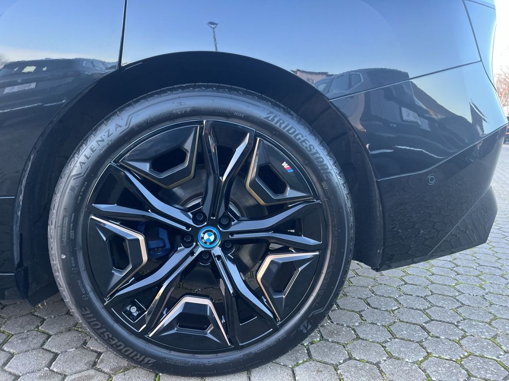 BMW iX 2022