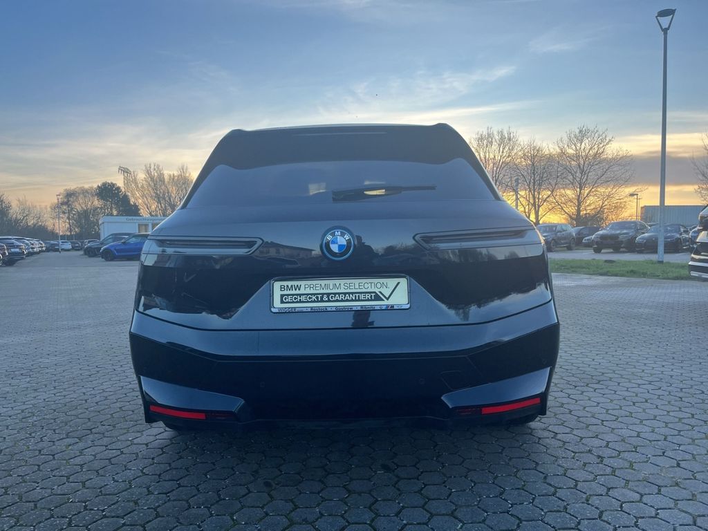 BMW iX 2022