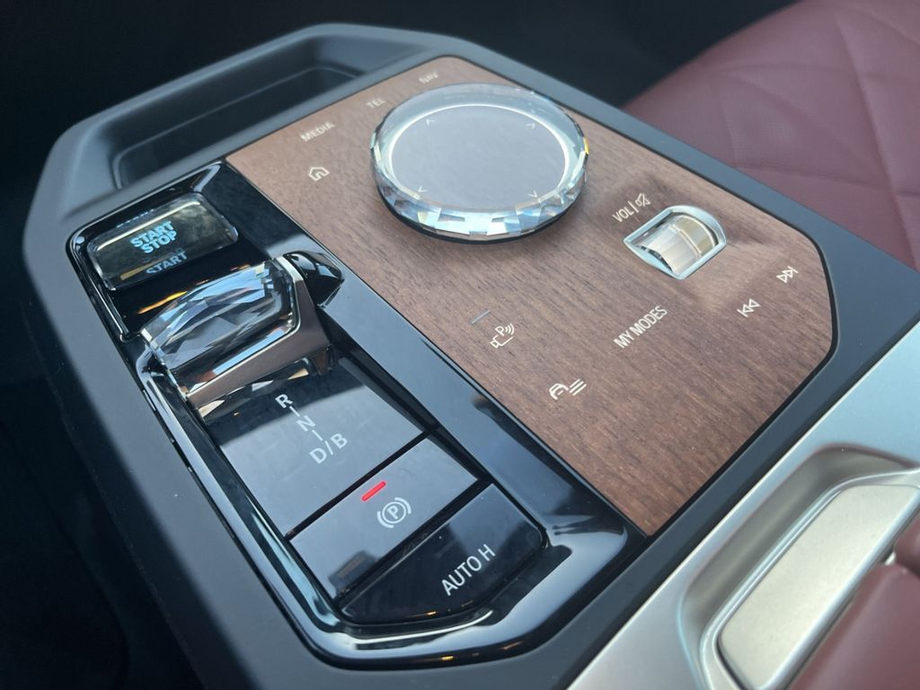 BMW iX 2022