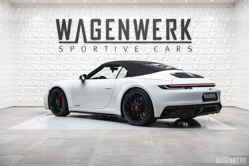 Porsche 992 2022