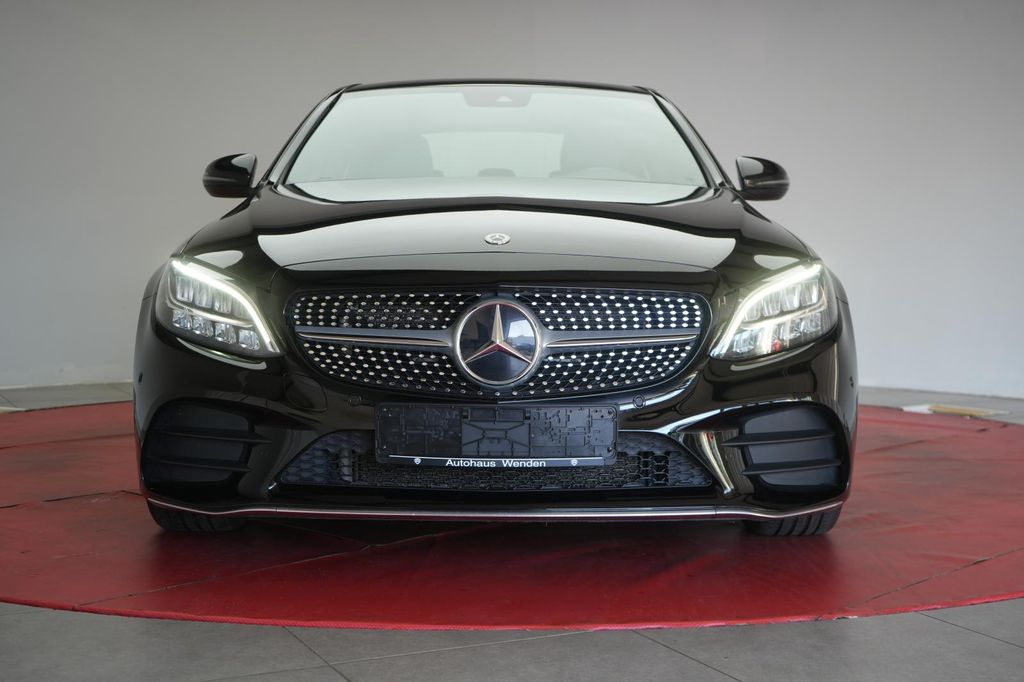 Mercedes-Benz C 300 2021
