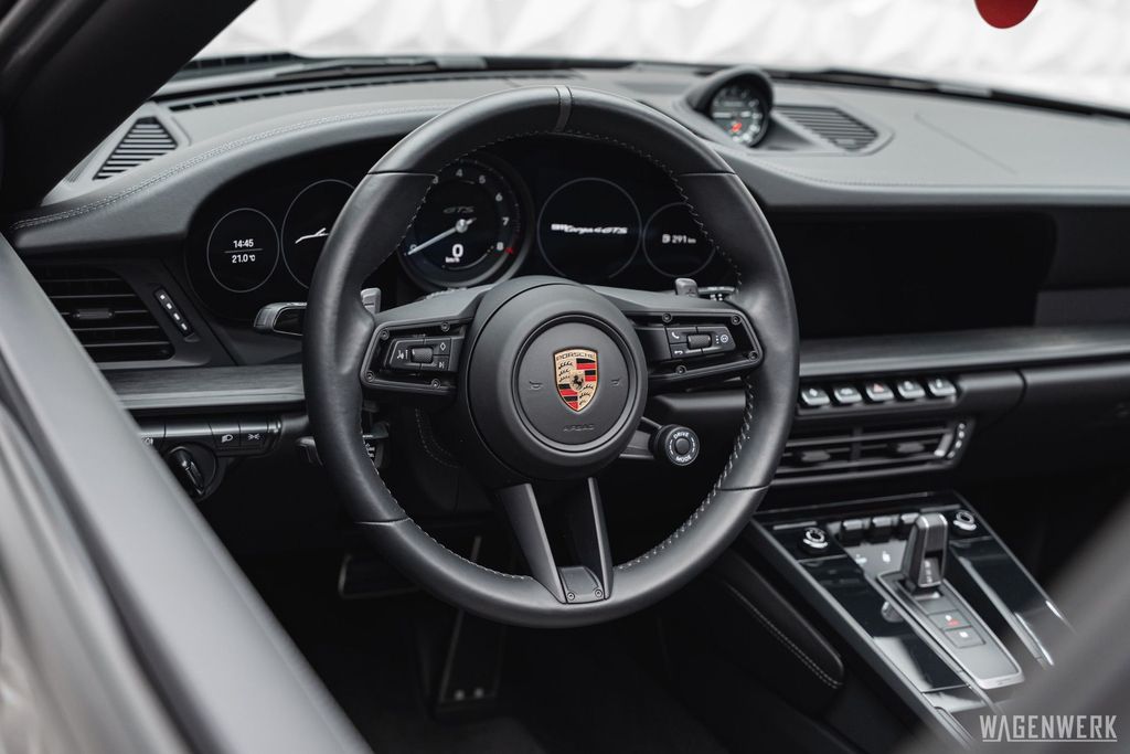 Porsche 992 2022