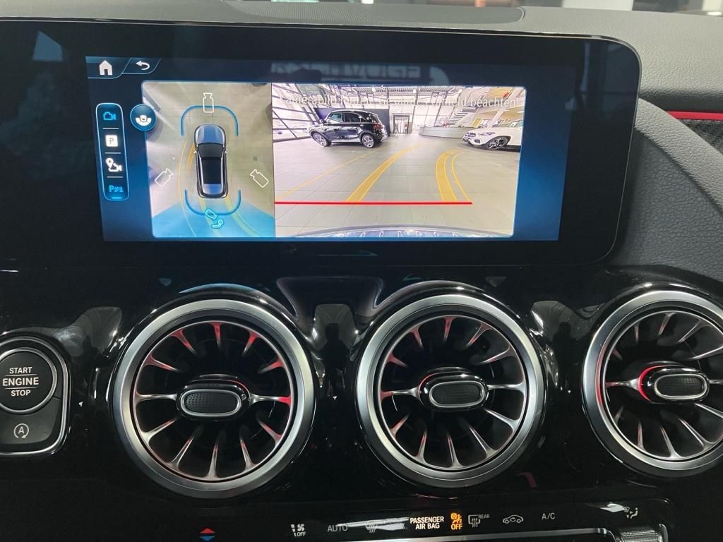 Mercedes-Benz GLA 200 2025