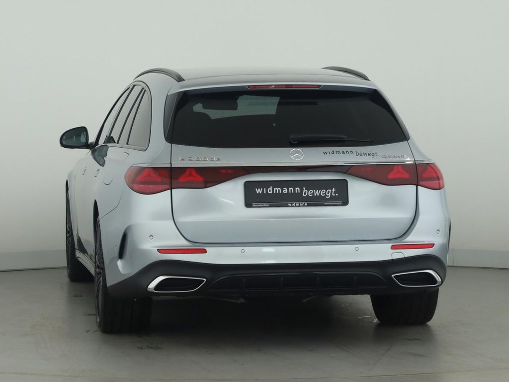 Mercedes-Benz E 300 2025