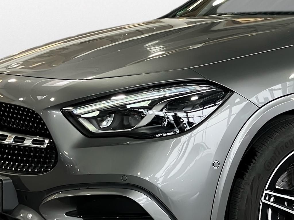 Mercedes-Benz GLA 200 2025