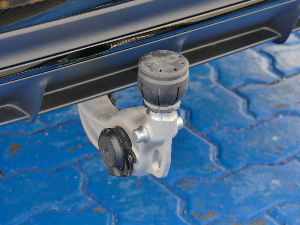 Mercedes-Benz E 220 2025