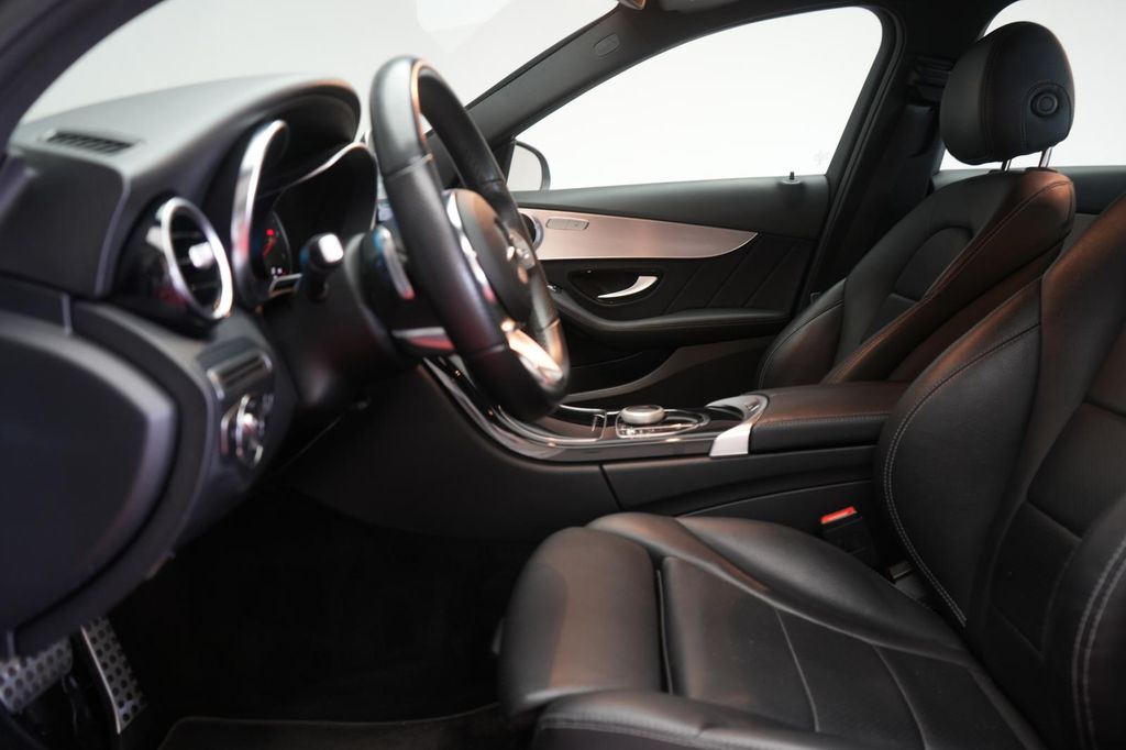 Mercedes-Benz C 300 2021