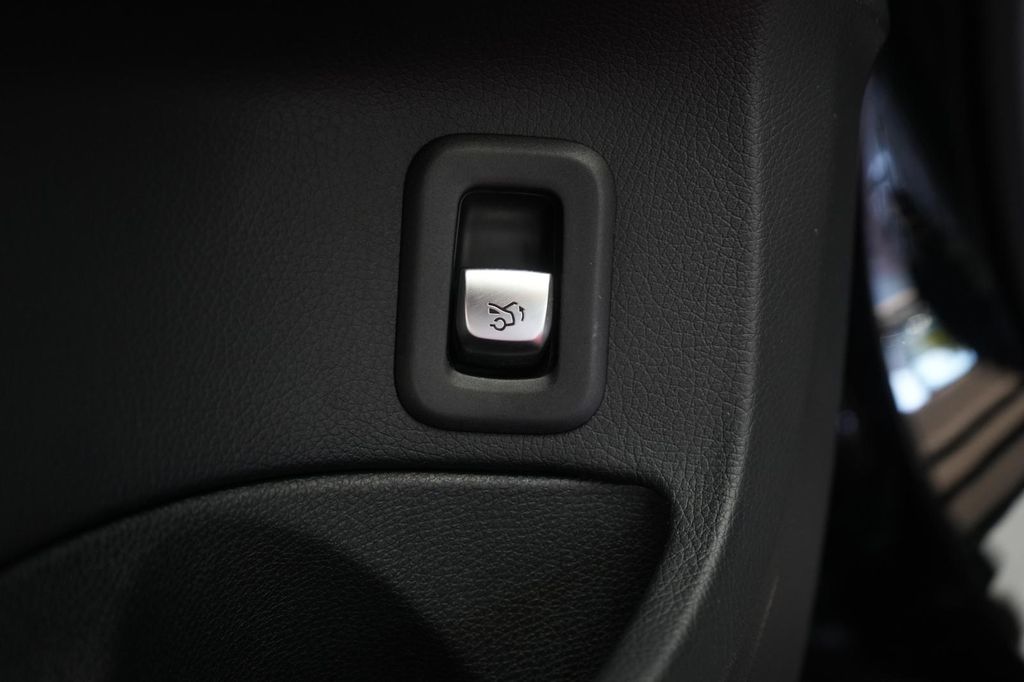 Mercedes-Benz C 300 2021