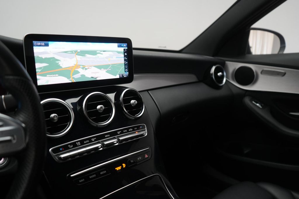 Mercedes-Benz C 300 2021