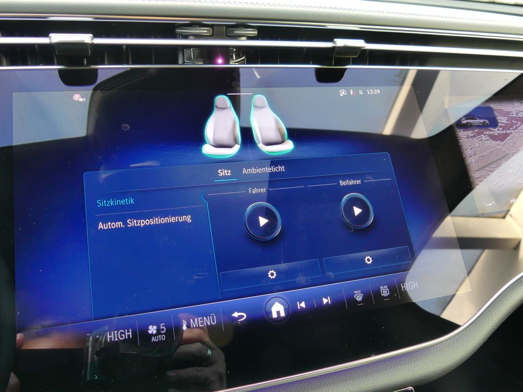 Mercedes-Benz E 220 2025