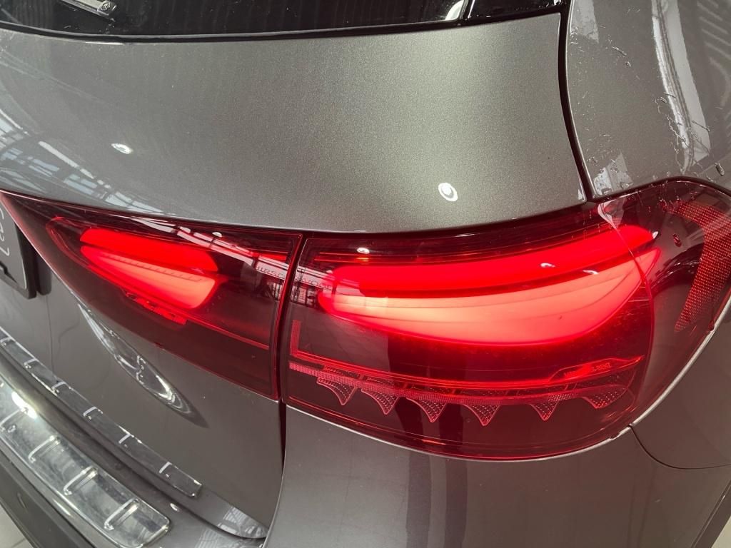 Mercedes-Benz GLA 200 2025