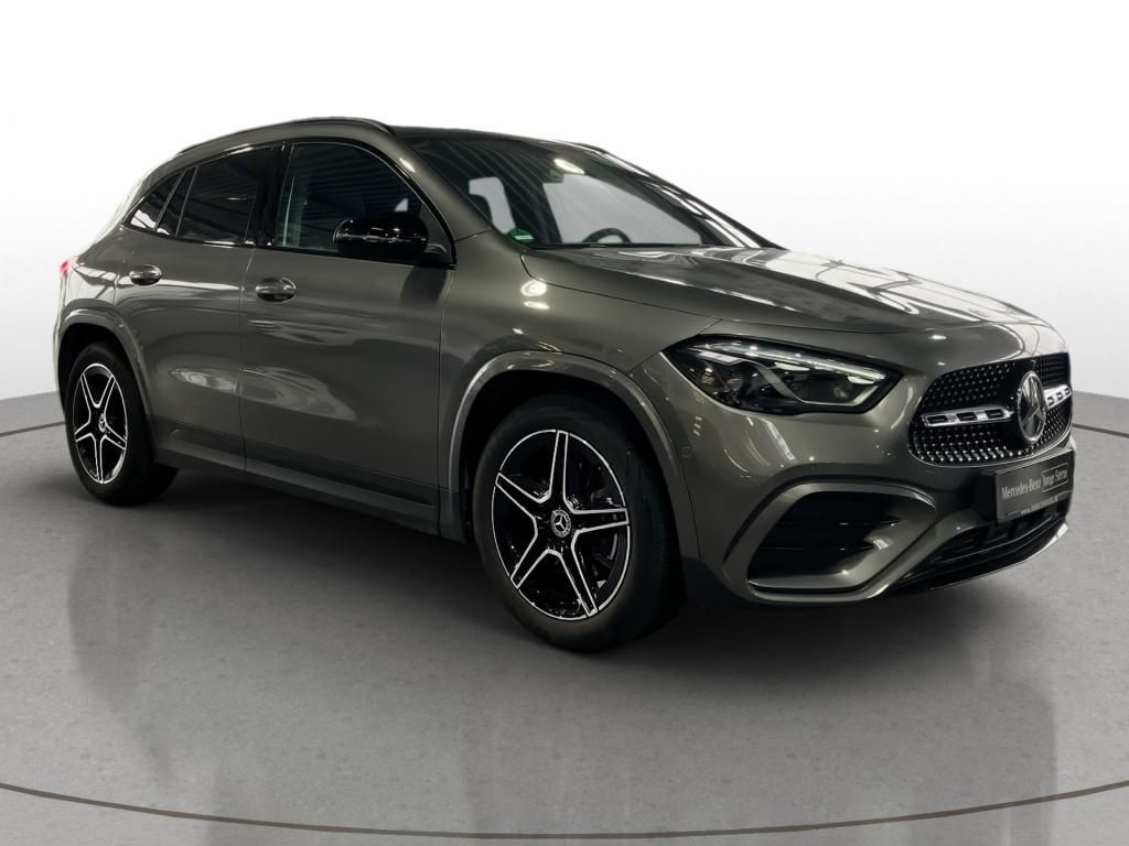Mercedes-Benz GLA 200 2025