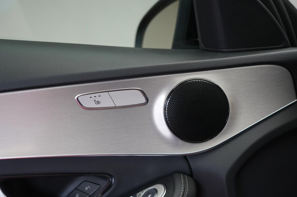 Mercedes-Benz C 300 2021