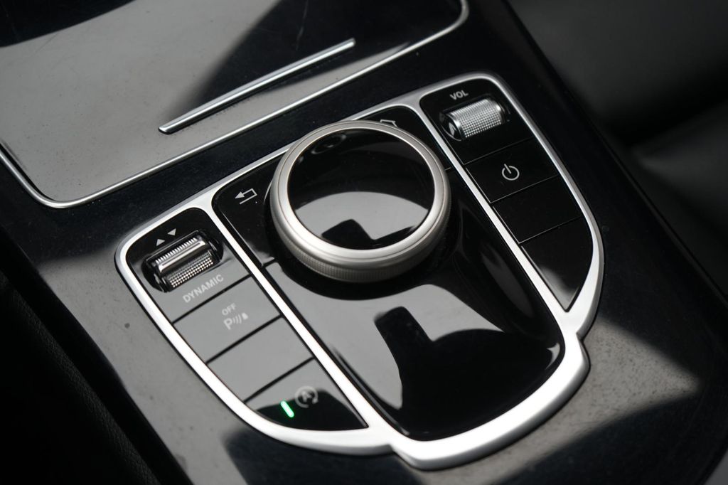 Mercedes-Benz C 300 2021