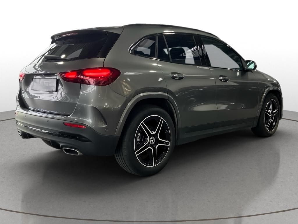 Mercedes-Benz GLA 200 2025