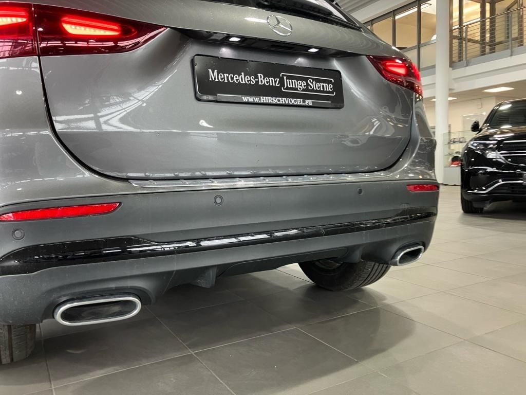 Mercedes-Benz GLA 200 2025